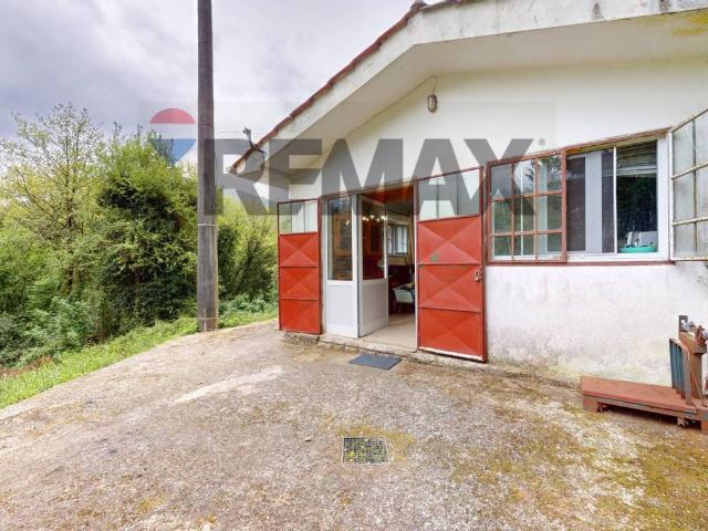 Locale Commerciale in vendita a Unione dei comuni Media Valle del Serchio, Borgo A Mozzano