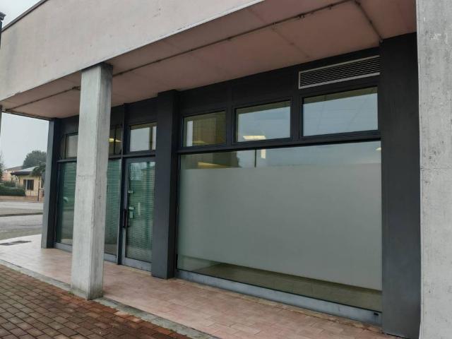 Locale Commerciale in vendita a Borgo Mantovano, Pieve Di Coriano