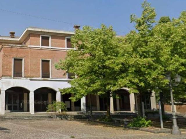 Locale Commerciale in vendita a Borgo Mantovano, Villa Poma