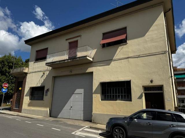 Palazzo in vendita a Borgo San Lorenzo, Toscana