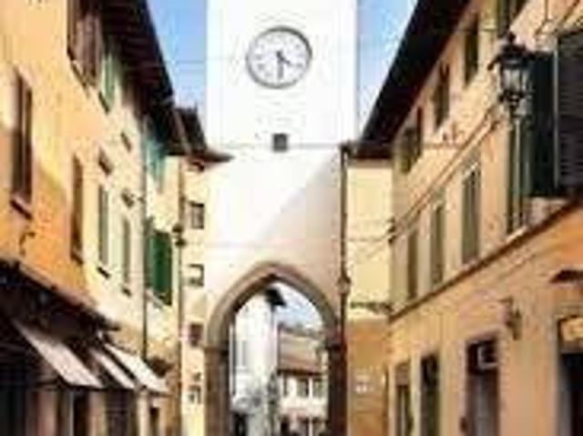 Locale Commerciale in vendita a Borgo San Lorenzo, Toscana