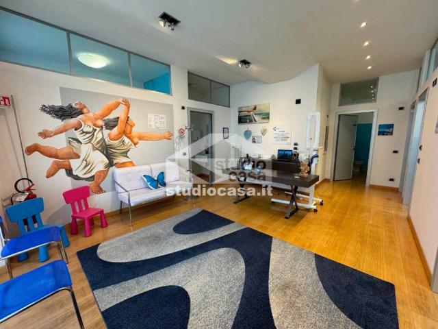 Locale Commerciale in vendita a Comunità Valsugana e Tesino, Borgo Valsugana