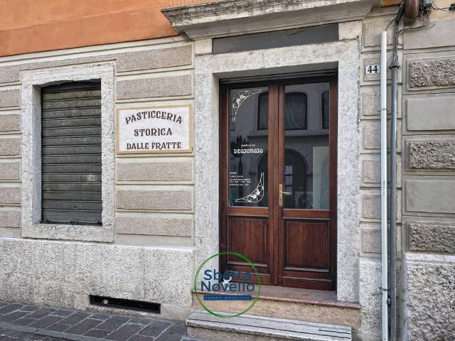 Locale Commerciale in vendita a Comunità Valsugana e Tesino, Borgo Valsugana