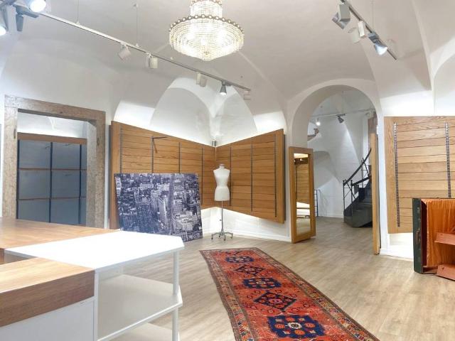 Locale Commerciale in vendita a Comunità Valsugana e Tesino, Borgo Valsugana