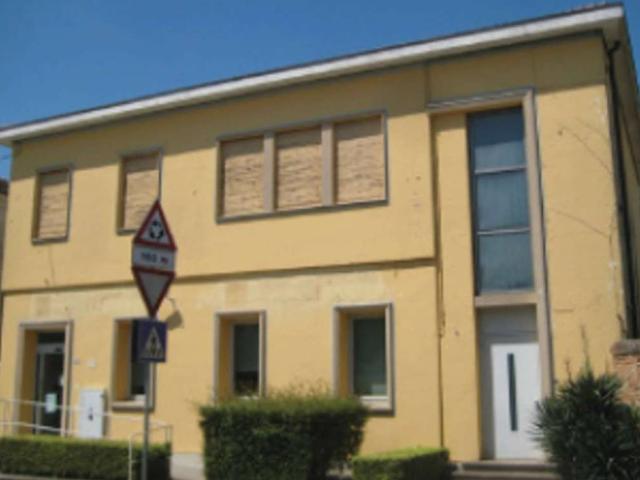 Locale Commerciale in vendita a Borgo Veneto, Santa Margherita D'adige