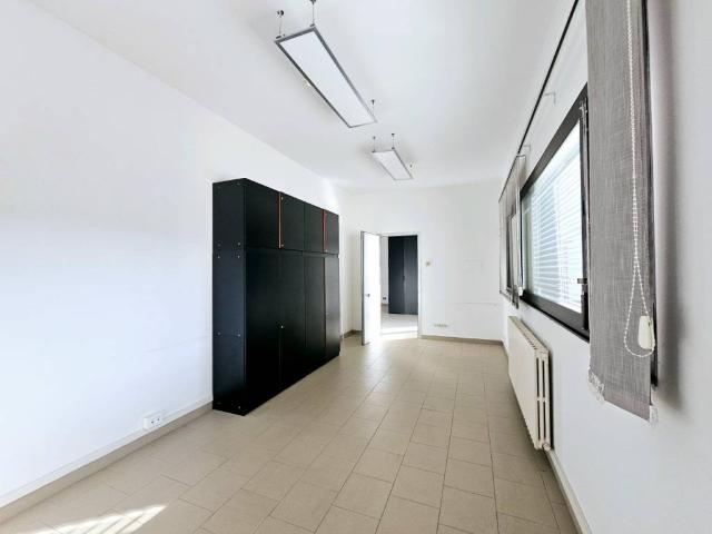 Locale Commerciale in vendita a Borgo Veneto, Santa Margherita D'adige