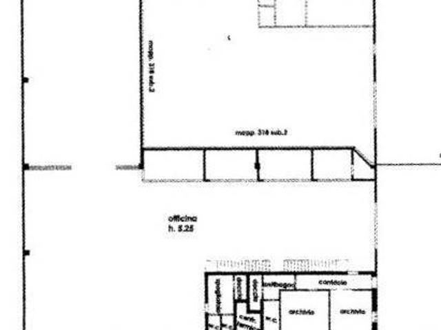 Locale Commerciale in vendita a Borgo Virgilio, Cerese