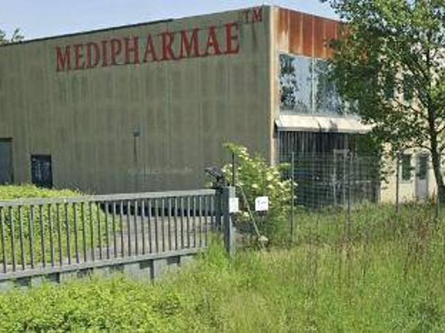 Locale Commerciale in vendita a Piemonte, Novara