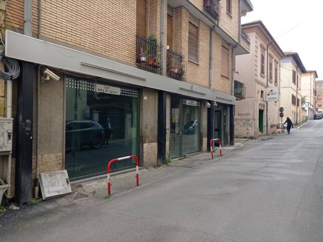 Locale Commerciale in vendita a Roma Capitale, Lazio