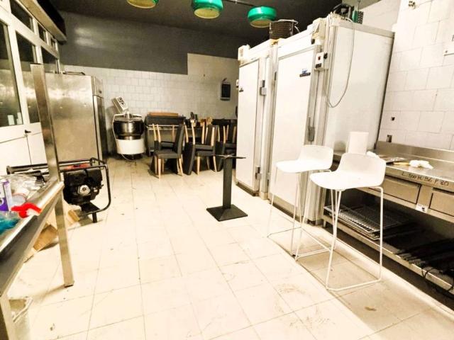 Locale Commerciale in vendita a Brembate Di Sopra, Lombardia