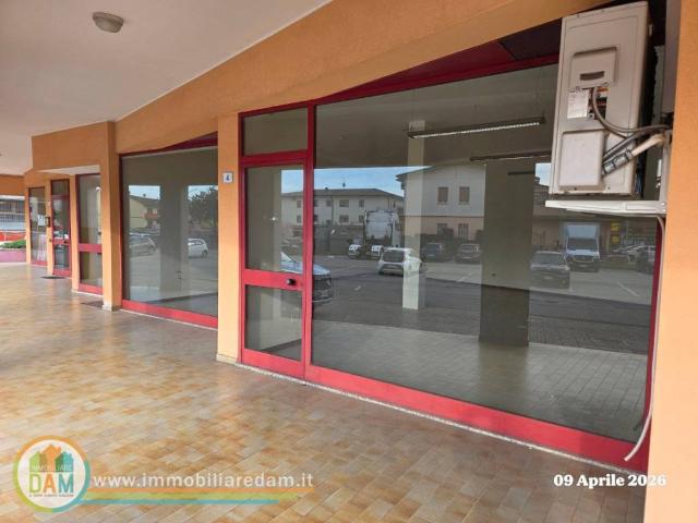 Locale Commerciale in vendita a Brendola, Veneto