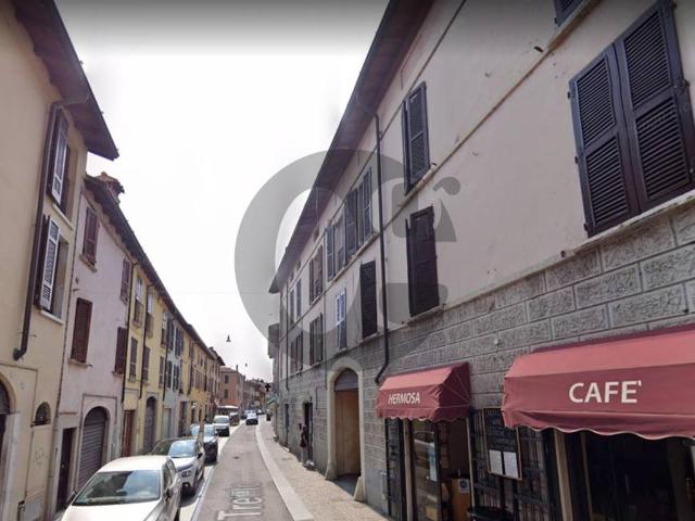 Locale Commerciale in vendita a Zona Nord, Brescia