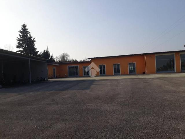 Locale Commerciale in vendita a Zona Sud, Brescia