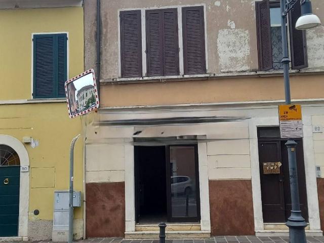 Locale Commerciale in vendita a Zona Est, Brescia