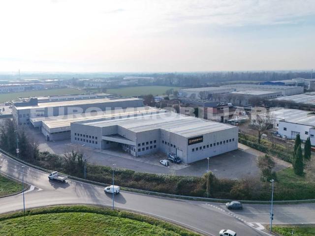 Locale Commerciale in vendita a Zona Sud, Brescia