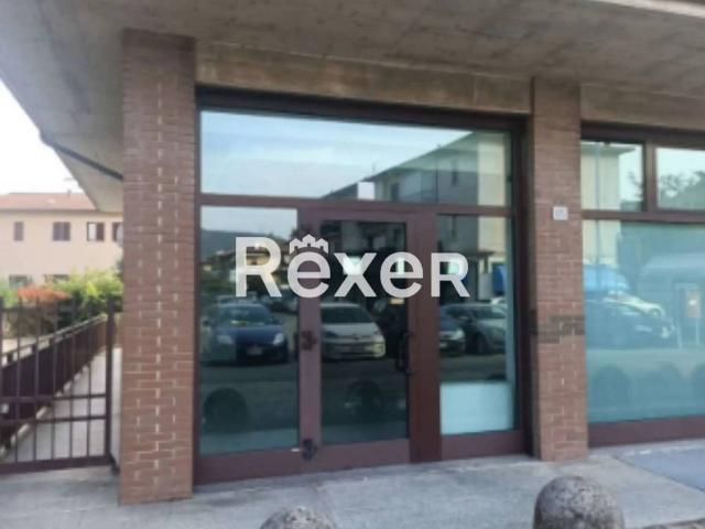 Locale Commerciale in vendita a Zona Ovest, Brescia