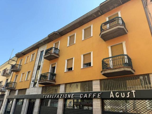Locale Commerciale in vendita a Zona Est, Brescia
