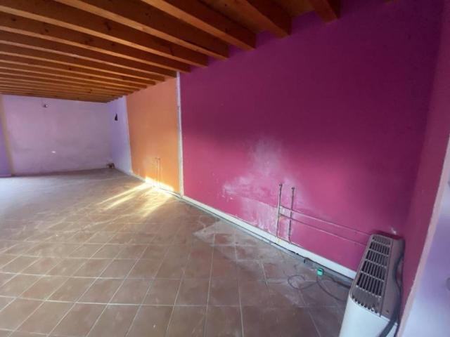 Locale Commerciale in vendita a Zona Est, Brescia