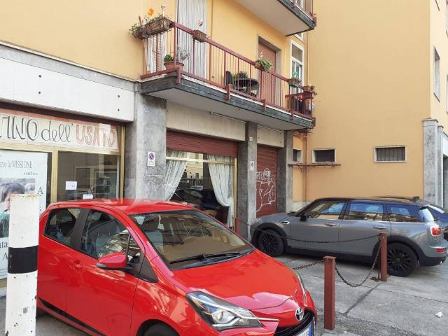 Locale Commerciale in vendita a Zona Sud, Brescia