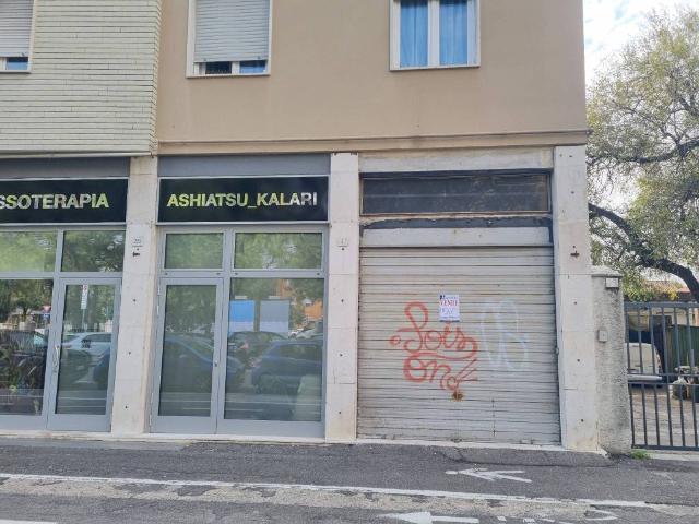 Locale Commerciale in vendita a Zona Nord, Brescia