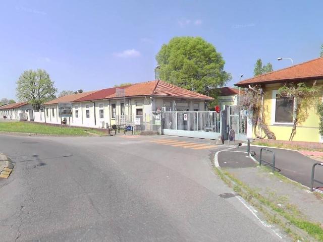 Locale Commerciale in vendita a Zona Omogenea Milano Nord, Bresso