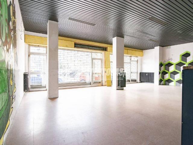 Locale Commerciale in vendita a Brignano Gera D'adda, Lombardia