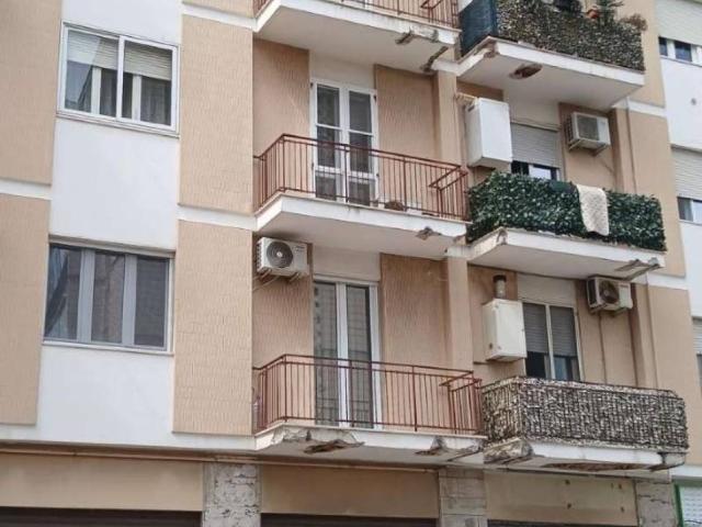 Locale Commerciale in vendita a Commenda, Puglia