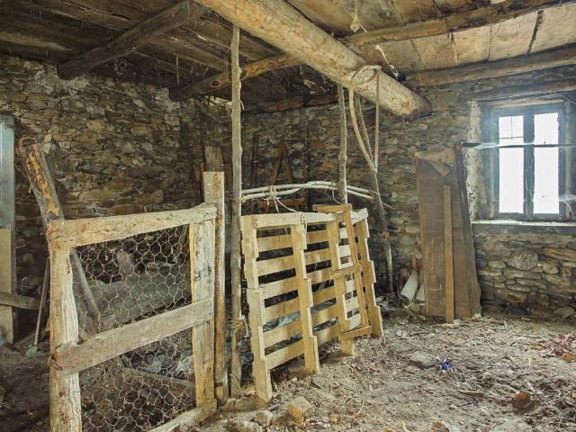 Locale Commerciale in vendita a Comunità Montana Valli del Verbano, Brissago Valtravaglia