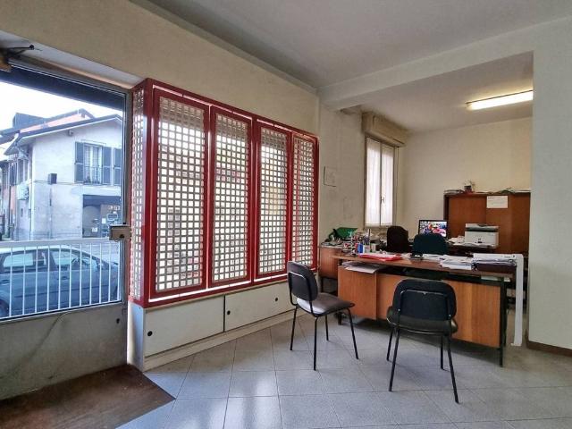 Locale Commerciale in vendita a Moncucco, Brugherio