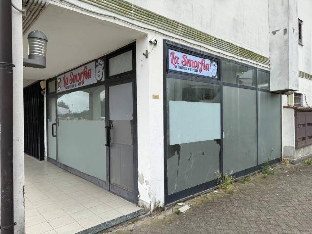 Locale Commerciale in vendita a Unione dei Comuni I Fontanili, Bubbiano