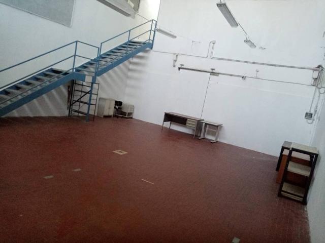 Locale Commerciale in vendita a Budrio, Reggio Emilia