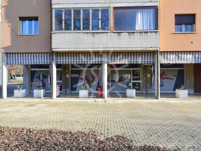 Locale Commerciale in vendita a Budrio, Reggio Emilia