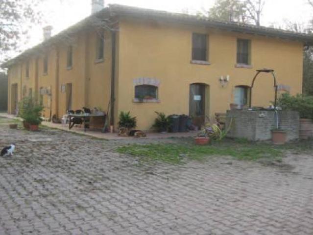 Locale Commerciale in vendita a Budrio, Reggio Emilia
