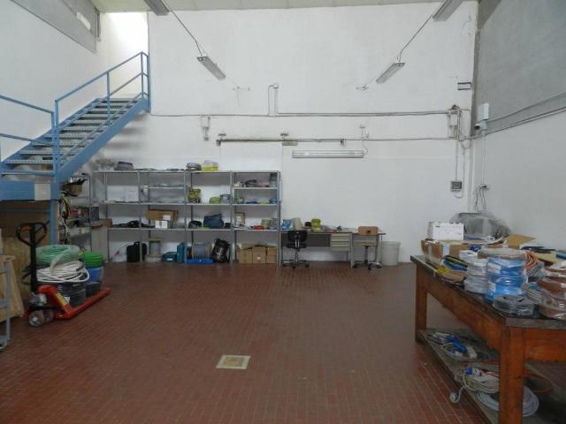 Locale Commerciale in vendita a Budrio, Reggio Emilia