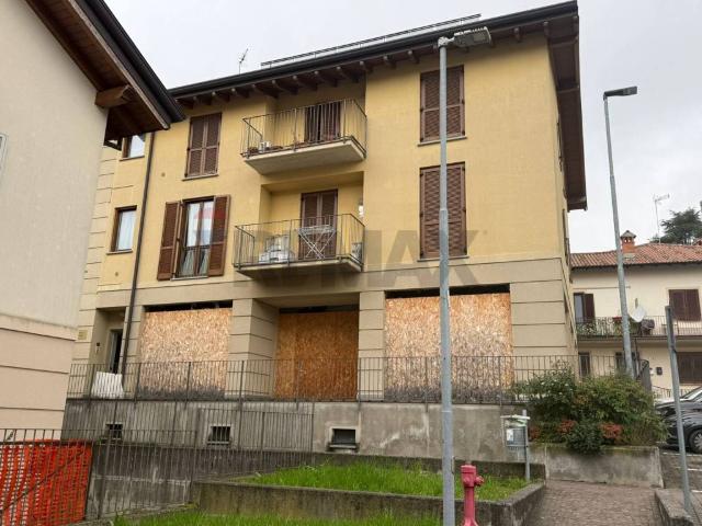 Locale Commerciale in vendita a Bulciago, Lombardia