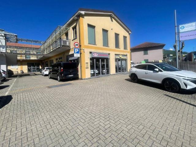 Locale Commerciale in vendita a Busalla, Liguria