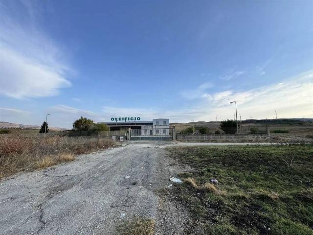 Locale Commerciale in vendita a Buseto Palizzolo, Sicilia