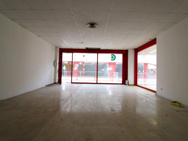 Locale Commerciale in vendita a Bussolengo, Veneto
