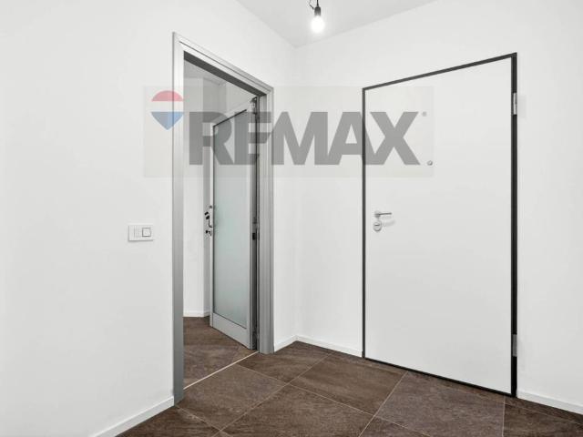 Locale Commerciale in vendita a Busto Arsizio, Lombardia