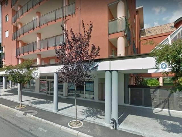 Locale Commerciale in vendita a Busto Arsizio, Lombardia