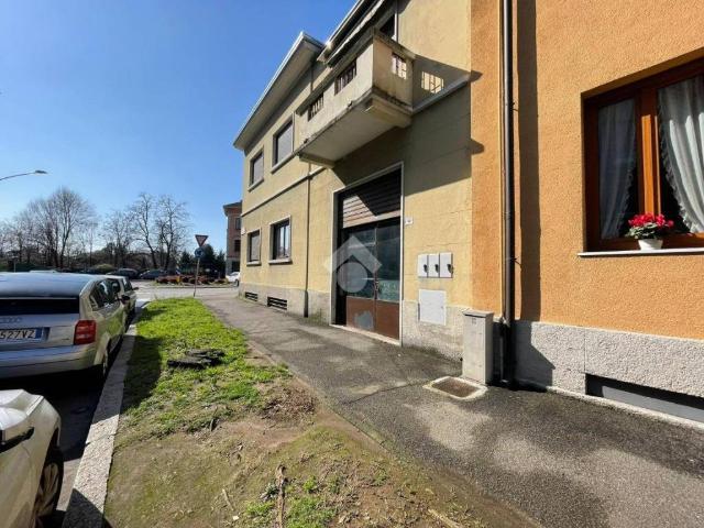 Locale Commerciale in vendita a Busto Arsizio, Lombardia