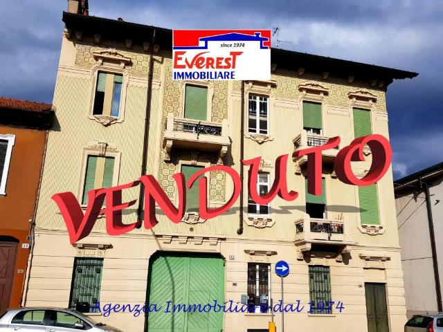 Locale Commerciale in vendita a San Giuseppe, Busto Arsizio