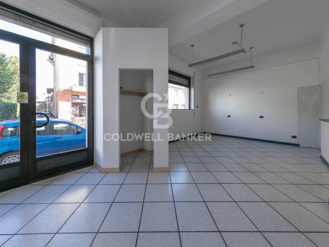 Locale Commerciale in vendita a Redentore, Busto Arsizio