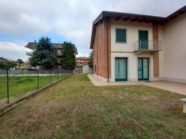 Locale Commerciale in vendita a Piemonte, Asti