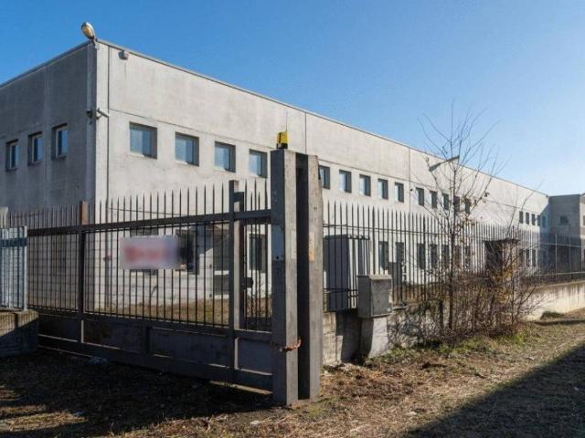 Locale Commerciale in vendita a Piemonte, Asti