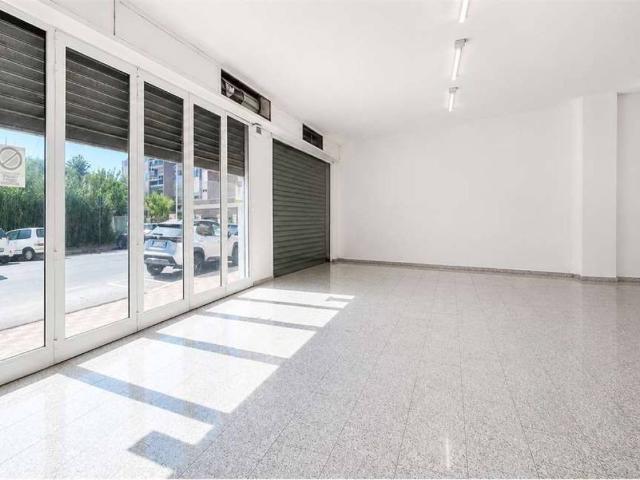 Locale Commerciale in vendita a San Michele, Cagliari