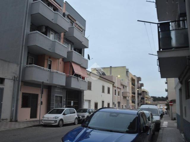 Locale Commerciale in vendita a Is Mirrionis, Cagliari