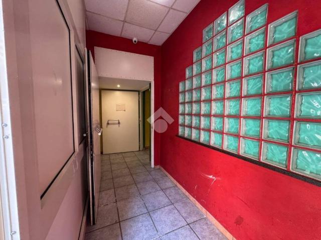 Locale Commerciale in vendita a Is Mirrionis, Cagliari