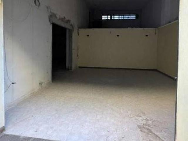 Locale Commerciale in vendita a Is Mirrionis, Cagliari