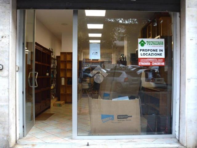 Locale Commerciale in vendita a San Benedetto, Cagliari